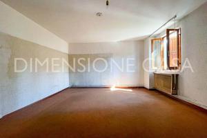Casa indipendente di 180 m² con più di 5 locali e 