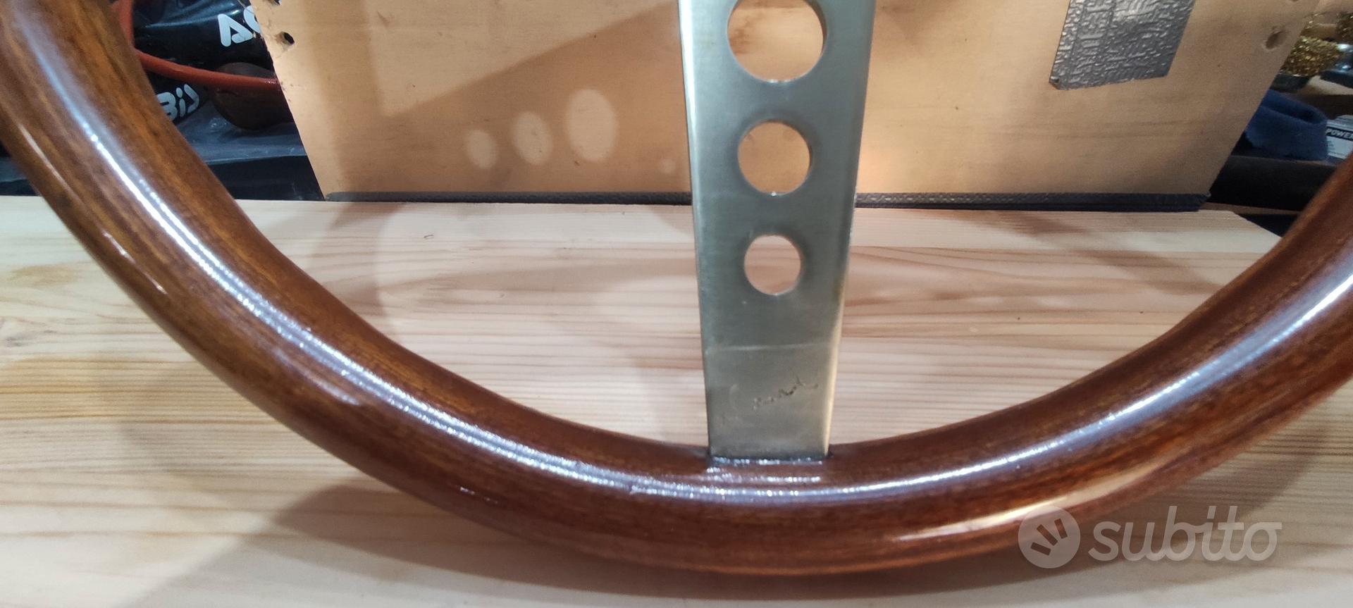 volante sportivo replica nardi in legno Accessori Auto In vendita a