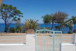 FRONTE MARE VILLETTA VISTAMARE coppie/bimbo
