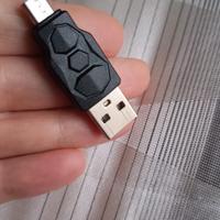 adattatore micro USB 