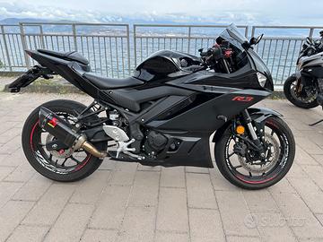 Yamaha R3