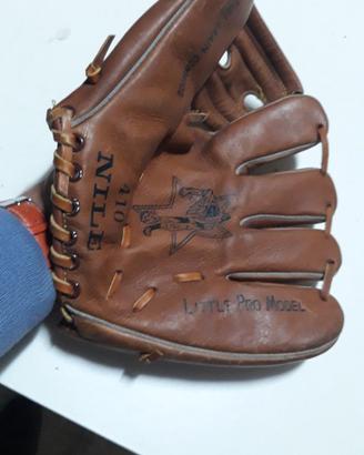 Guantone Baseball