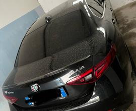 Alfa Romeo Giulia Veloce