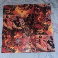 vinile zucchero oro incenso e birra