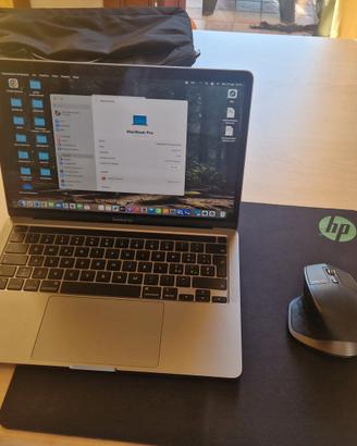 MacBook Pro 13", M1, 8GB RAM + accessori