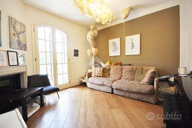 CASA INDIPENDENTE A PRATO