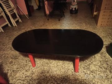 Tavolino basso nero rosso