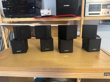 Doppi cubetti bose con cavi
