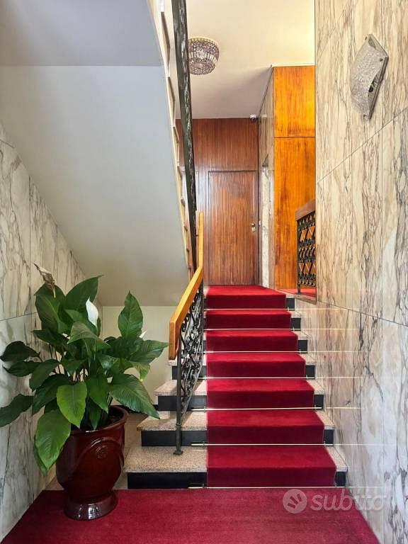 Immobile di 130 m² con 4 locali a Milano - Vista 2
