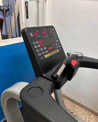 Attrezzi palestra professionali