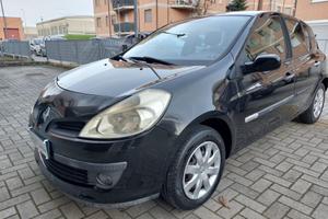 Renault Clio 1.2 16V 5 porte Le Iene