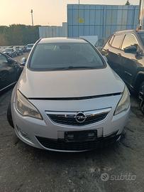 Opel Astra 2012