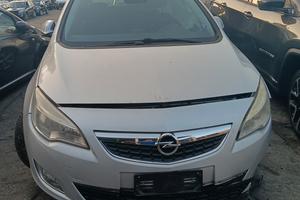 Opel Astra 2012