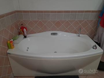 vasca da bagno idromassaggio 