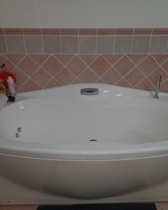 vasca da bagno idromassaggio 