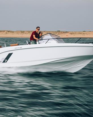 BENETEAU FLYER 7 SUNdeck e SPACEdeck