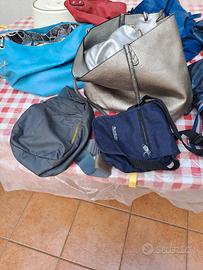 stock di borse e borselli