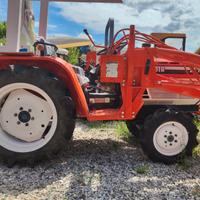 KUBOTA B1702 + Caricatore frontale DA AGRIRAGAZZI