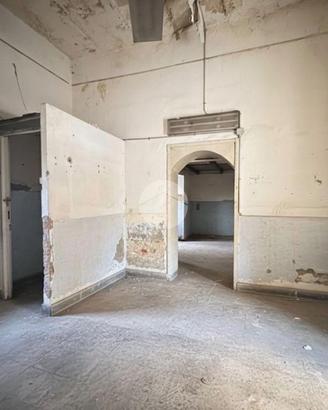 MONOLOCALE A CASAVATORE