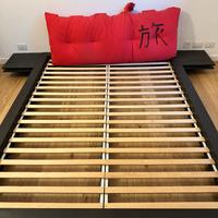 Letto matrimoniale in legno Cinius