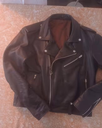 Giubbotto biker uomo in pelle. 
