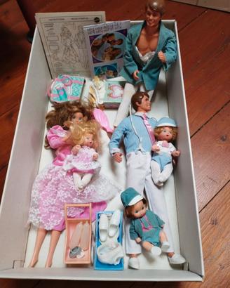 Barbie '80 con cucina e famiglia cuore 