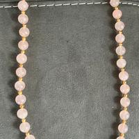 Collana con perle rosa
