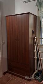 Armadio con cassetti