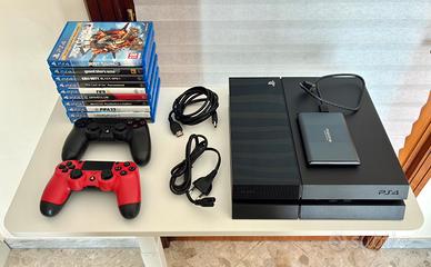 PS4 + Cavi + 2 Controller + 10 Giochi + Hard Disk