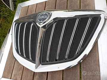 Lancia Musa mascherina radiatore, seconda serie