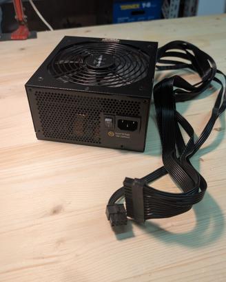 Alimentatore Thermaltake  550w, 80 Plus Gold