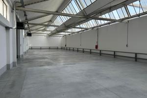 CALENZANO Capannone commerciale