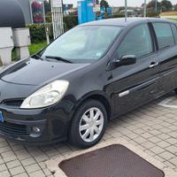 Renault Clio 1.2 16V 5 porte Dynamique