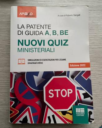 Libro per esame patente con quiz