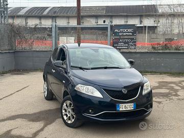 Lancia Ypsilon 0.9 TwinAir 85 CV 5 porte Metano Ec