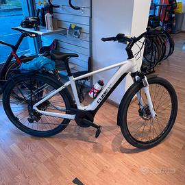 E-Bike Cube Touring Hybrid One 625 - Come Nuova
