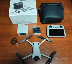 DJI mini 3 fly more combo con RC 