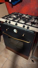 Forno Whirlpool e piano cottura Ariston 