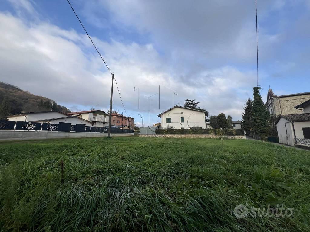 Terreno di 600 m² a Umbertide - Vista 4