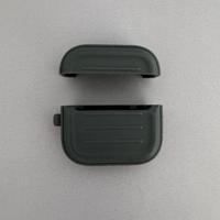 Spigen custodia silicone grigio per Apple Airpods