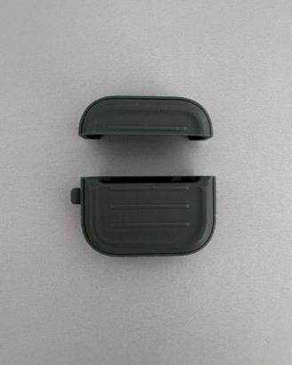 Spigen custodia silicone grigio per Apple Airpods