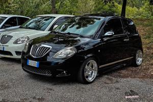 LANCIA Y 