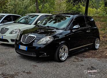 LANCIA Y 