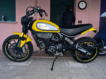 Ducati Scrambler 800 Icon