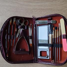 Set manicure