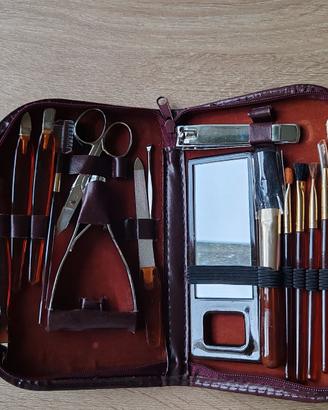 Set manicure