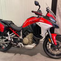 Ducati Multistrada V4 S Travel & Radar