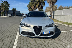 Stelvio 2.2 Turbo Diesel 190 CV Q4 Sprint