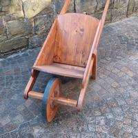 carriola in legno