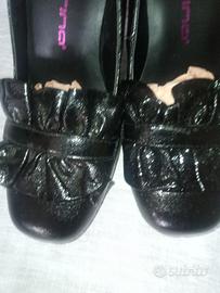 Scarpe in pelle nera Fornarina 